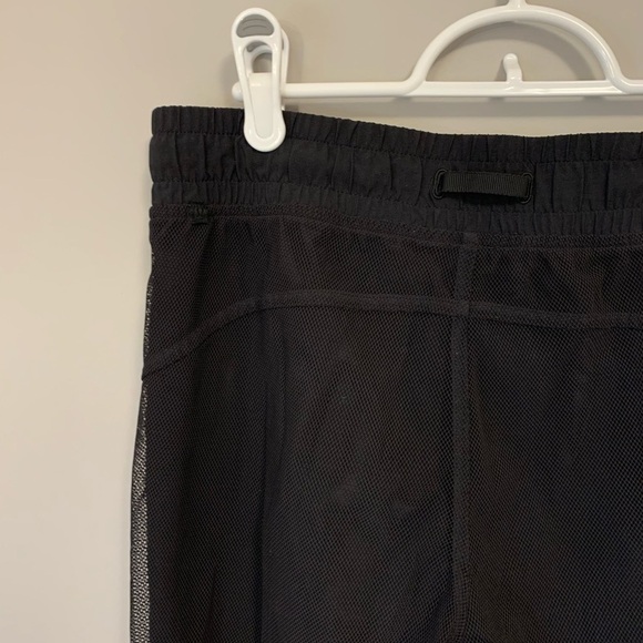 𝅺lululemon Athletica Mesh Jogger Pants - Black - Size 4 - Picture 4 of 16